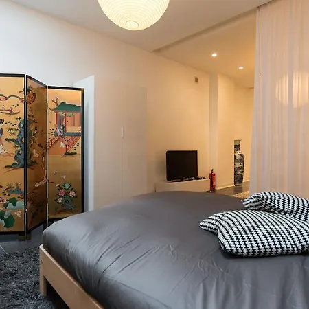 Bed and Breakfast White